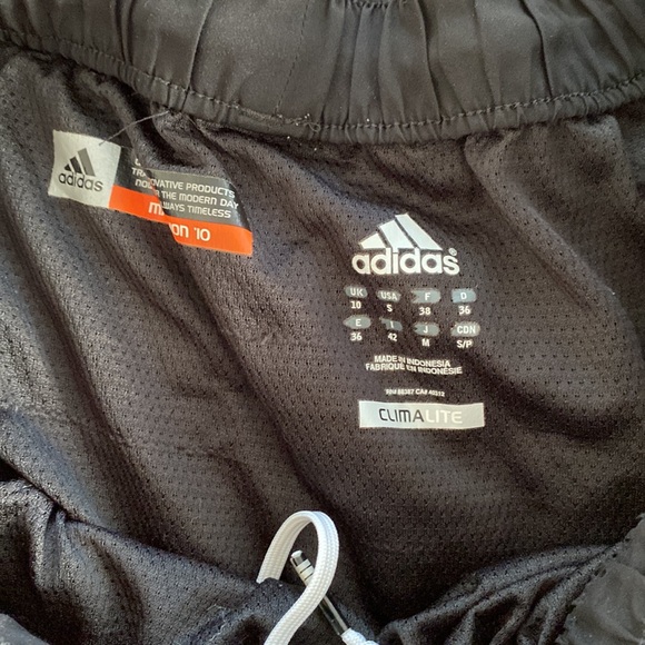 Adidas running shorts - Picture 7 of 7